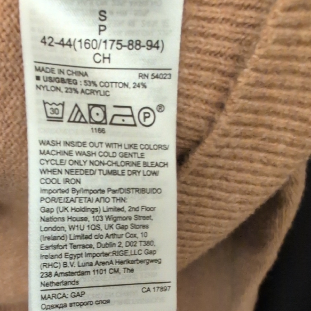 GAP V-Neck Sweater - Picture 3 of 4